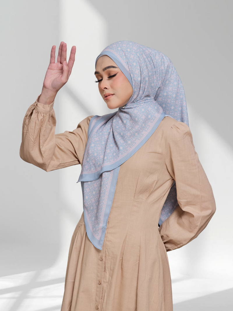 Aristella in Skylight