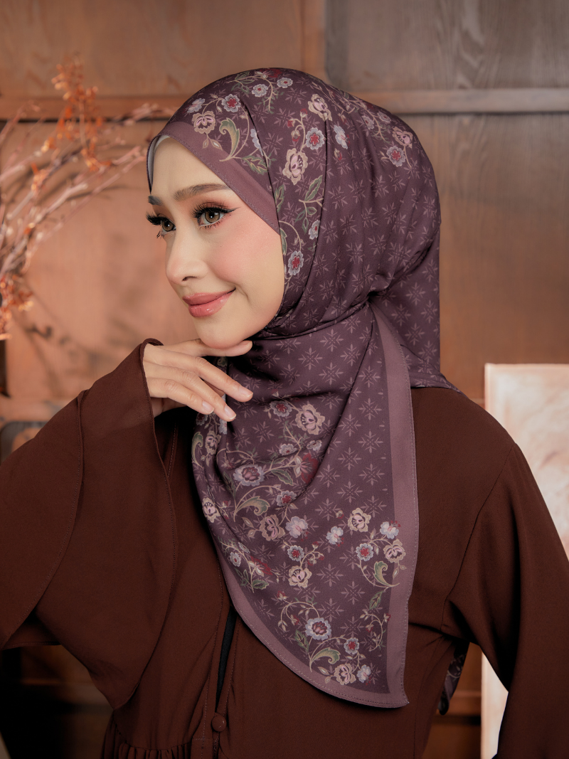 Noor in Ziva