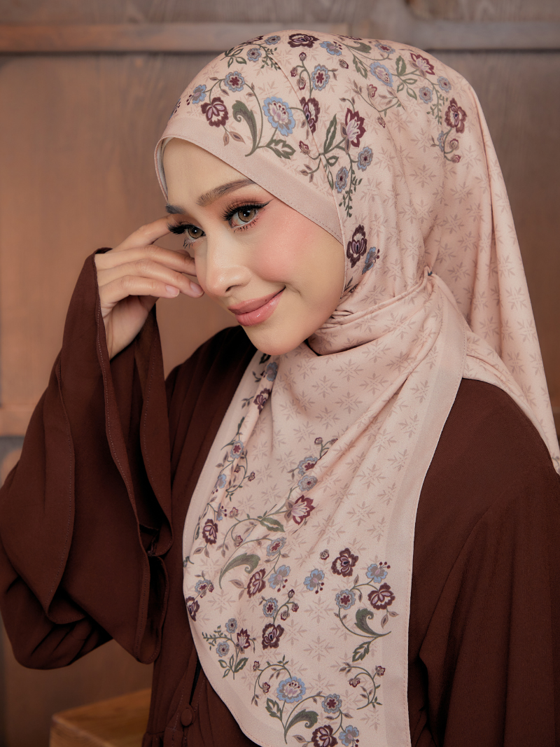 Noor in Sandy