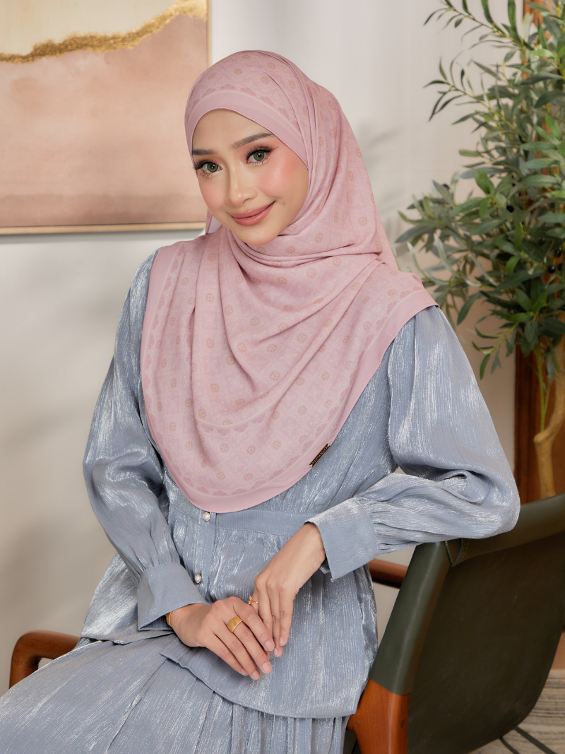 Majestic in Copper rose