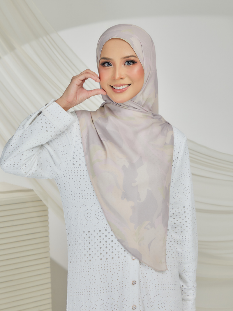 Allure in Cyra