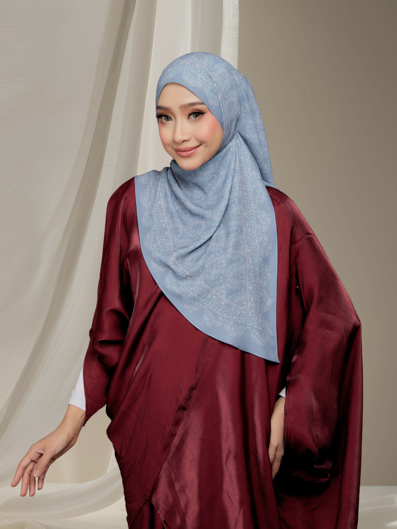 Yara in Cool Grey