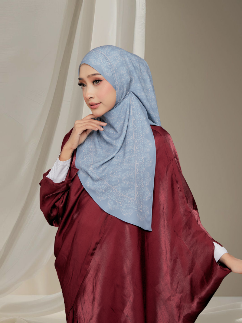 Yara in Cool Grey