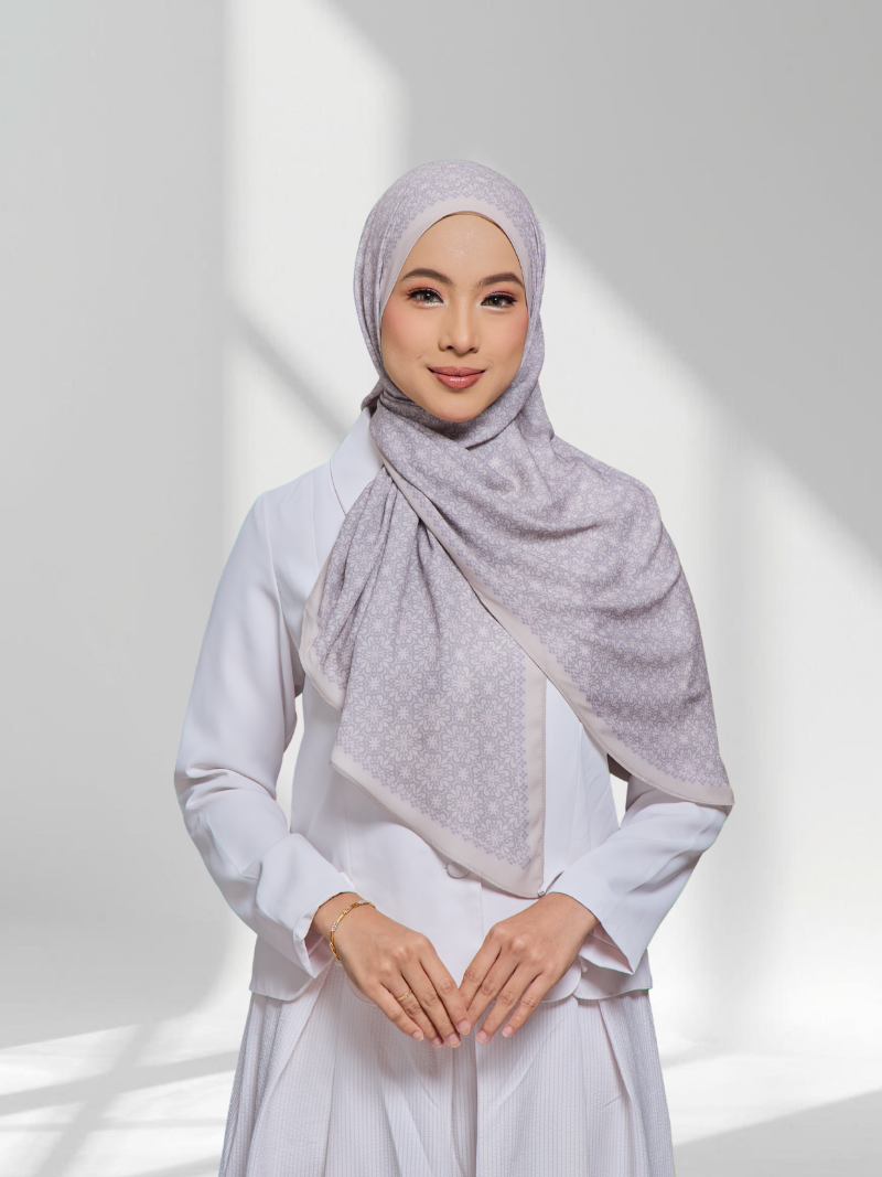 Aristella in Summer Snow