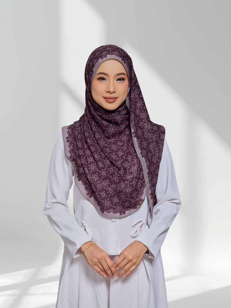 Aristella in Royal Twinkle