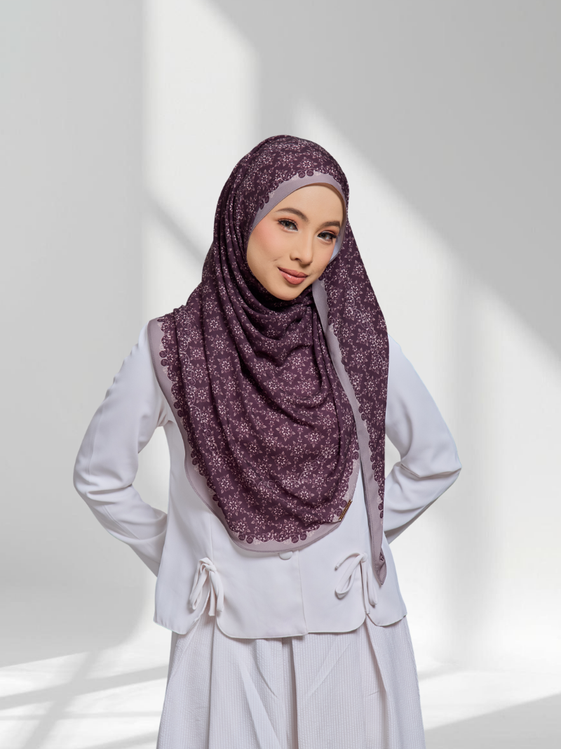 Aristella in Royal Twinkle