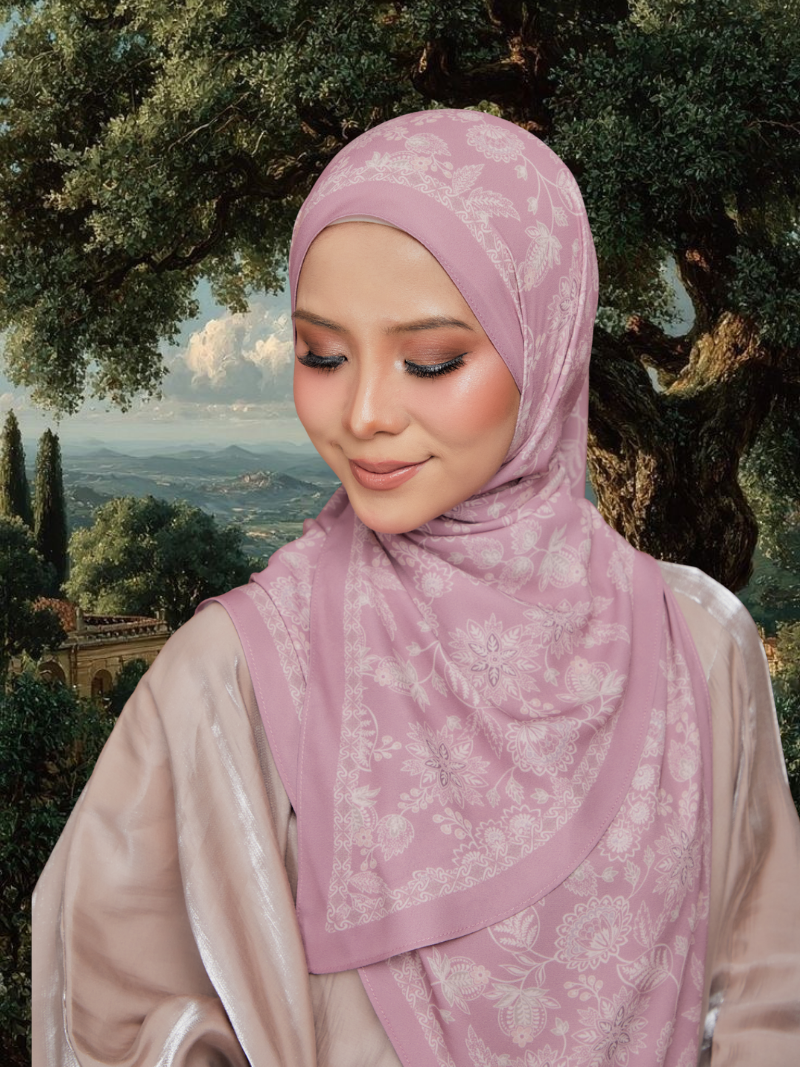Malika in Rose Petal