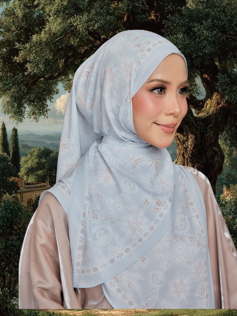 Malika in Pearl Frost