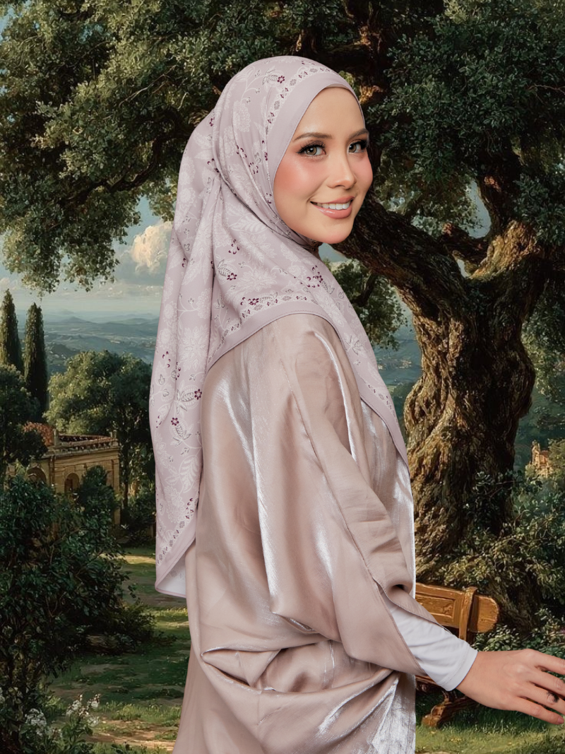 Malika in Champagne Lace