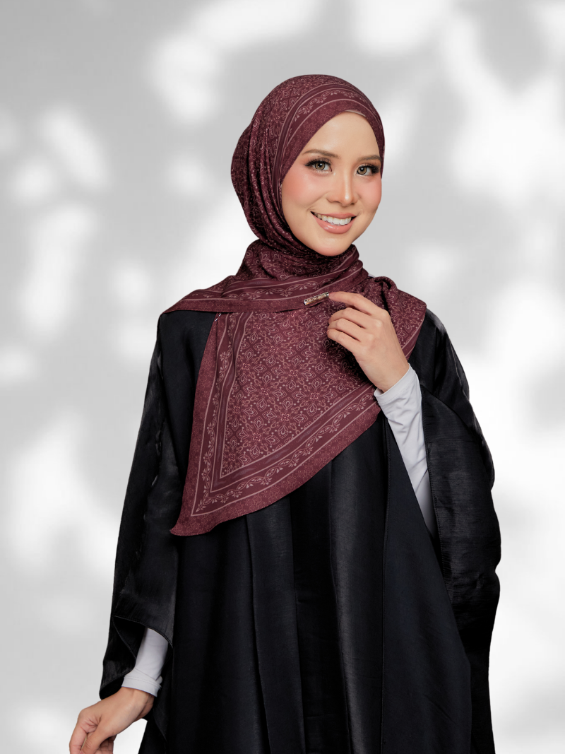 Deja in Garnet Wine