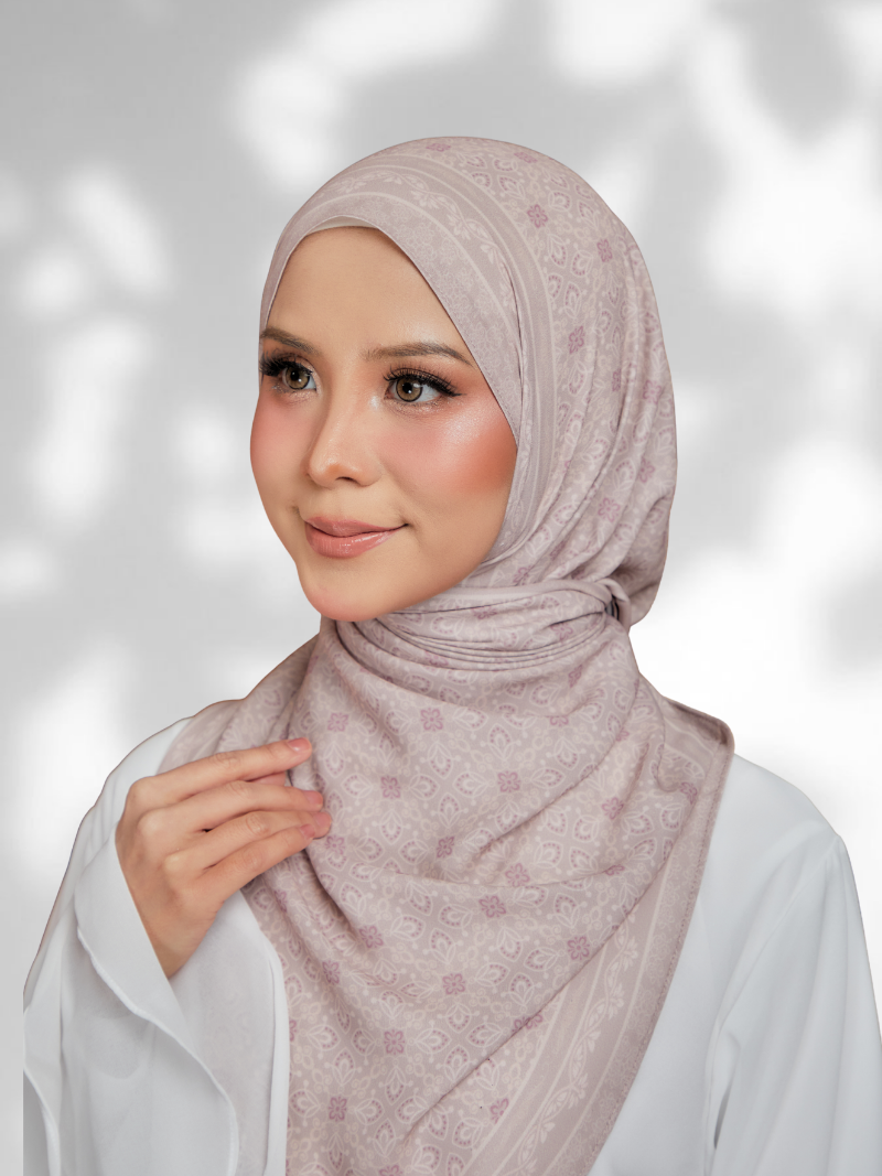 Deja in Procelain Ivory
