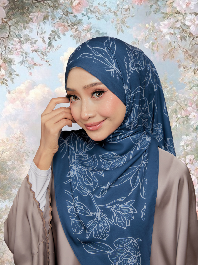 Qaseh in Teal Silk