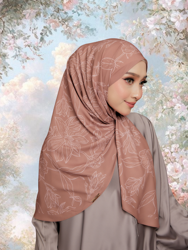 Qaseh in Mocha Brown