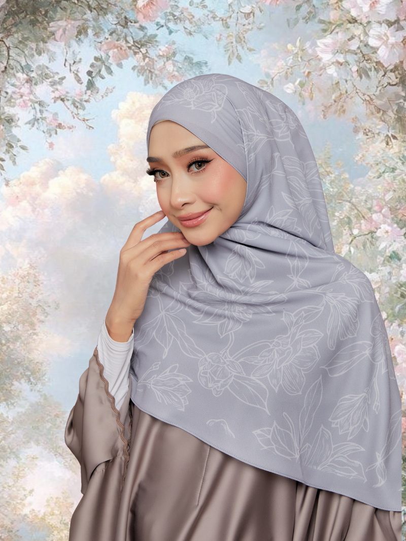 Qaseh in Platinum Mist