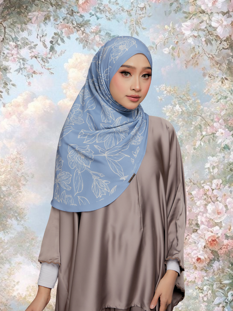 Qaseh in Serene Blue