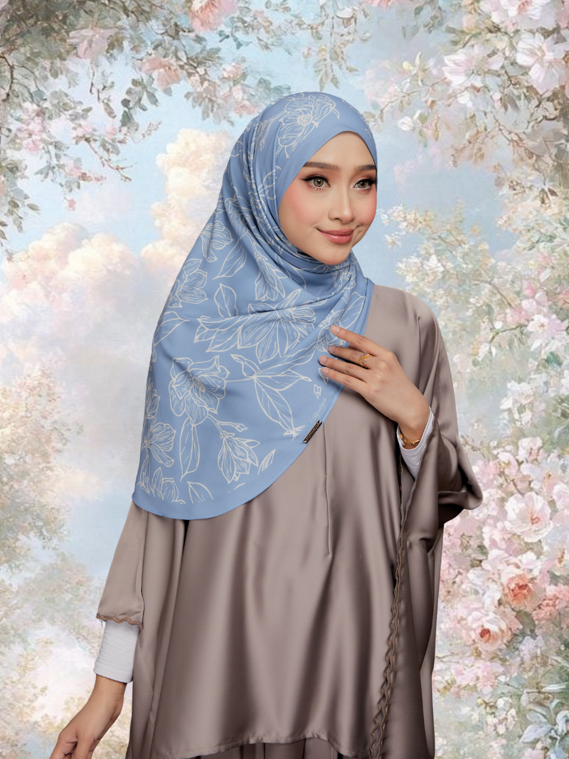 Qaseh in Serene Blue