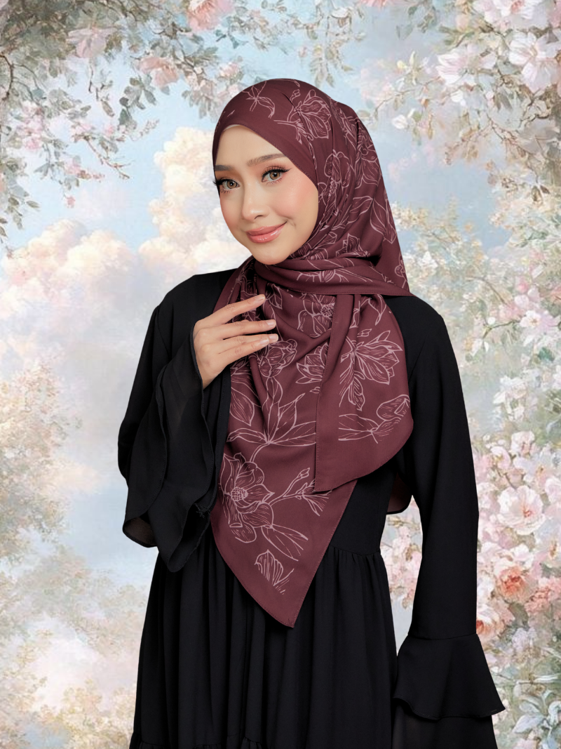 Qaseh in Garnet Maroon